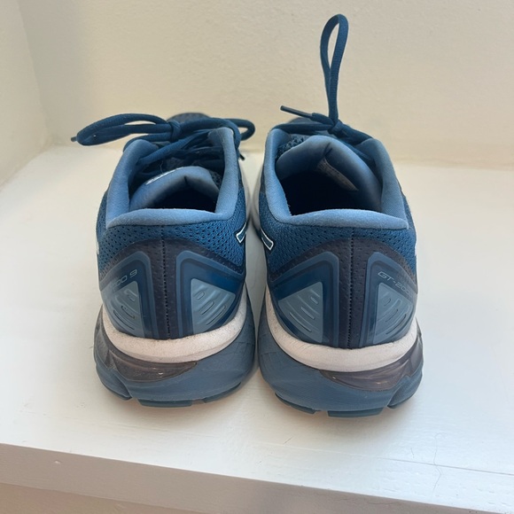 ASICS Women's Running Shoes, size 10 - Picture 5 of 5